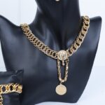 ⁦طقم اكسسورارت 4 قطع بتصميم جنزير وليرات لون ذهبي⁩ - الصورة ⁦6⁩