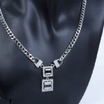 ⁦طقم اكسسوارات فضي 4 قطع بتصميم جنزير مع أحجار زركون حجم 7⁩ - الصورة ⁦5⁩