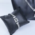 ⁦طقم اكسسوارات فضي 4 قطع بتصميم جنزير مع أحجار زركون حجم 9⁩ - الصورة ⁦2⁩