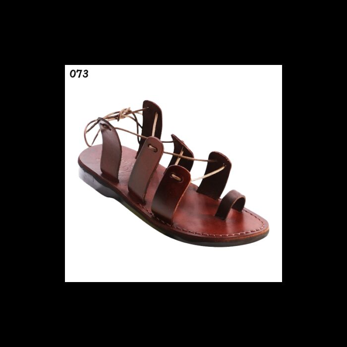 ⁦صندل جلد من Camels بتصميم مفتوح من الأمام للنساء لون كرميدي ونعل أسود⁩ - الصورة ⁦2⁩