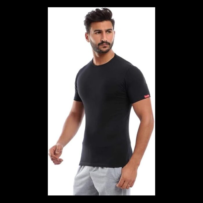⁦تيشيرت داخلي نص كم قطن ستريتش من قطونيل للرجال لون اسود- Cottonil Cotton Stretch Half Sleeve O- Black⁩ - الصورة ⁦3⁩