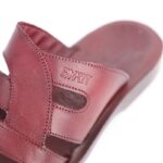 ⁦شبشب جلد طبيعي من سمارت SMART بتصميم حلقة الاصبع للرجال لون بني محروق ونعل أسود⁩ - الصورة ⁦5⁩