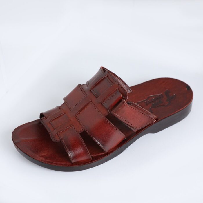 ⁦شبشب جلد طبيعي للرجال لون عسلي ونعل أسود⁩ - الصورة ⁦2⁩