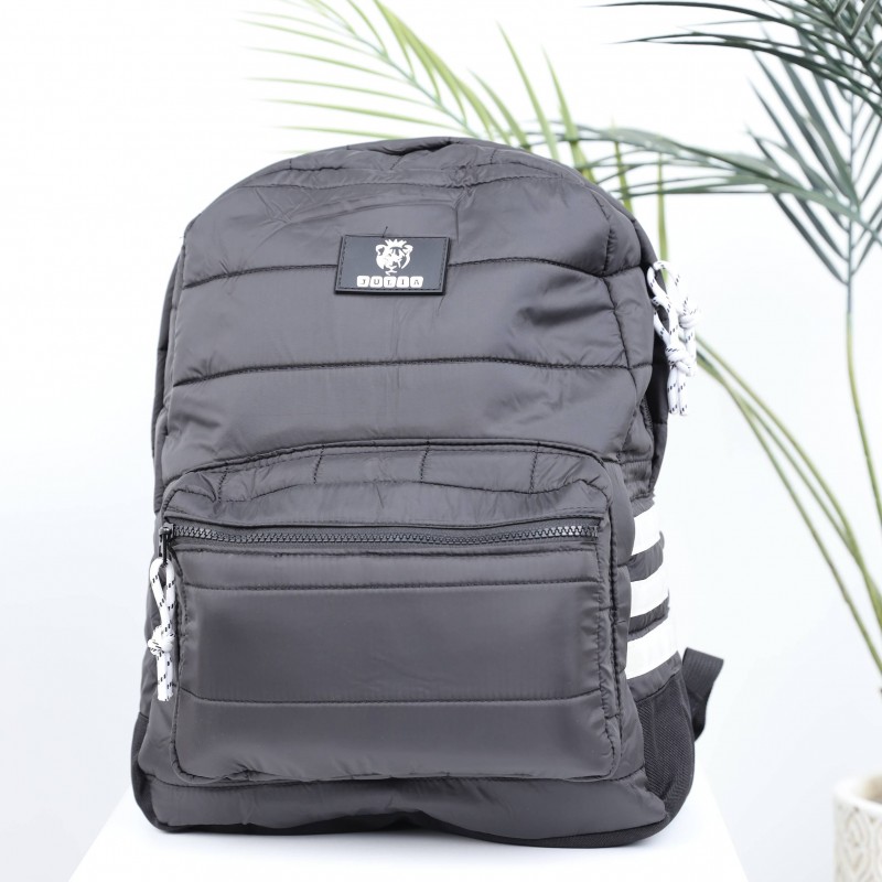 ⁦شنطة مدرسة 16 انش وجه نايلون للجنسين لون اسود⁩ - الصورة ⁦1⁩