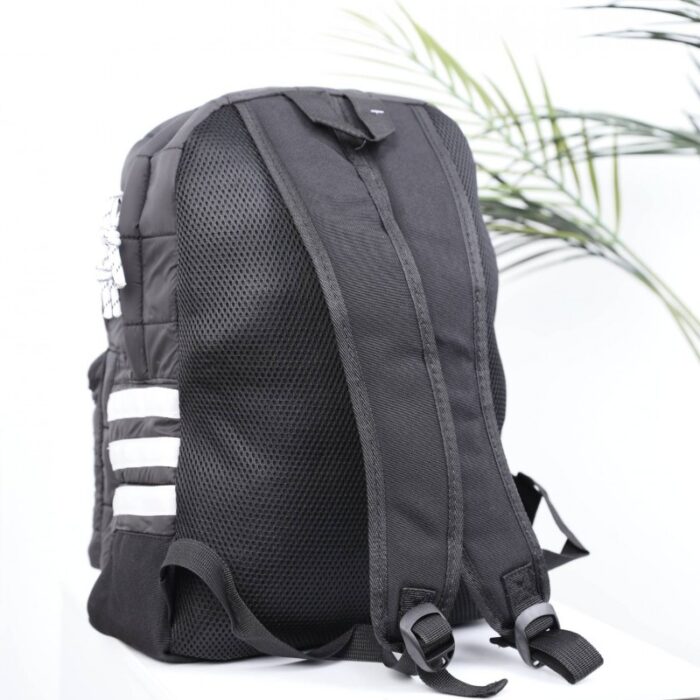 ⁦شنطة مدرسة 16 انش وجه نايلون للجنسين لون اسود⁩ - الصورة ⁦6⁩