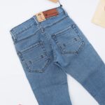 ⁦بنطال جينز ولادي سليم فيت لون أزرق⁩ - الصورة ⁦6⁩