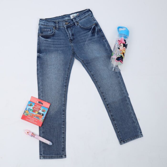 10336783_67dc5aabd537a بنطال جينز سليم فيت ولادي لون أزرق فاتح - الصورة 1