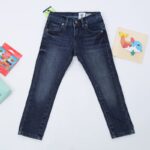 ⁦بنطال جينز سليم فيت ولادي لون أزرق غامق⁩ - الصورة ⁦4⁩