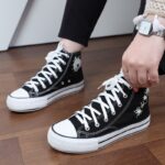 ⁦حذاء كاجوال ساق طويل صناعة يدوية للنساء لون اسود ونعل ابيض⁩ - الصورة ⁦16⁩