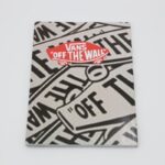 دفتر يوميات الطالب للمدرسة لون بيج وأسود