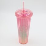 ⁦مطرة ماء مع مصاصة لون زهري بتصميم دونت⁩ - الصورة ⁦2⁩