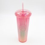 ⁦مطرة ماء مع مصاصة لون زهري بتصميم دونت⁩ - الصورة ⁦6⁩