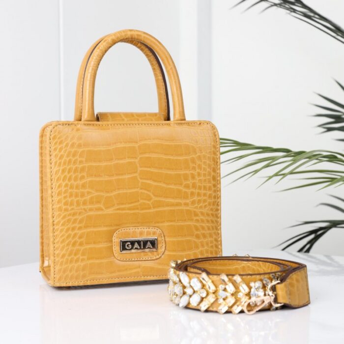 ⁦شنطة جلد ماركة GAIA للنساء لون كموني⁩ - الصورة ⁦5⁩