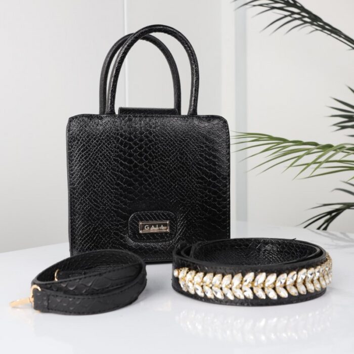 ⁦شنطة جلد أفعى ماركة GAIA للنساء لون أسود⁩ - الصورة ⁦10⁩