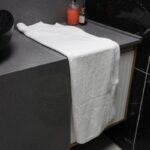 ⁦منشفة لون أبيض 94* 54 سم⁩ - الصورة ⁦8⁩