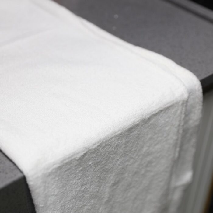 ⁦منشفة لون أبيض 94* 54 سم⁩ - الصورة ⁦9⁩