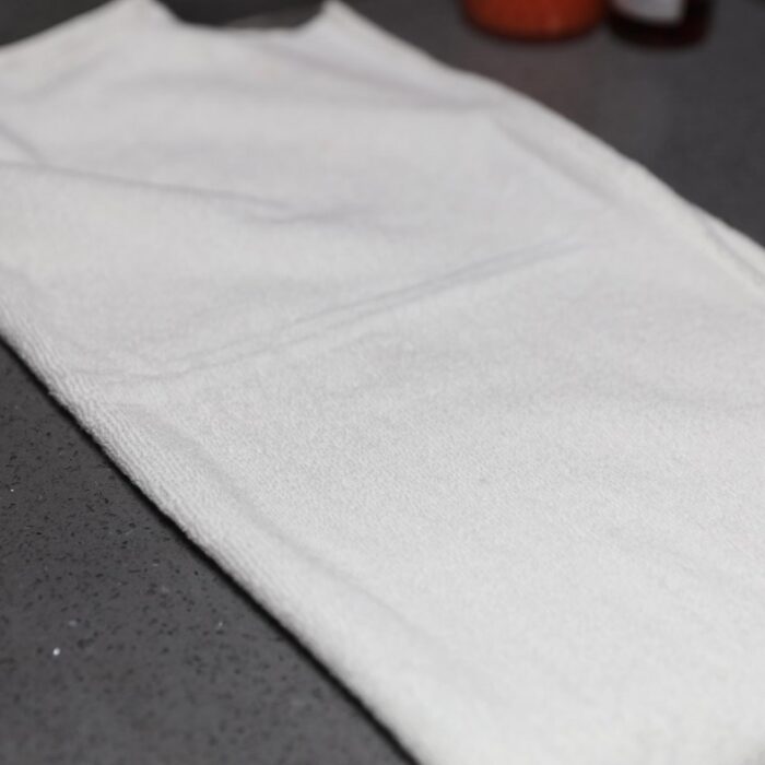 ⁦منشفة لون أبيض 94* 54 سم⁩ - الصورة ⁦10⁩