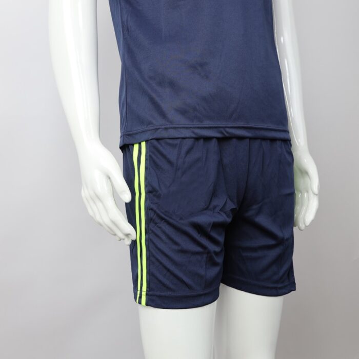 ⁦طقم رياضي (تيشيرت وشورت) للشباب لون كحلي وأصفر فسفوري⁩ - الصورة ⁦6⁩