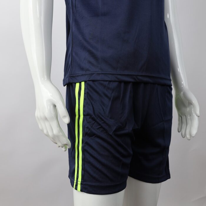 ⁦طقم رياضي (تيشيرت وشورت) للشباب لون كحلي وأصفر فسفوري⁩ - الصورة ⁦9⁩