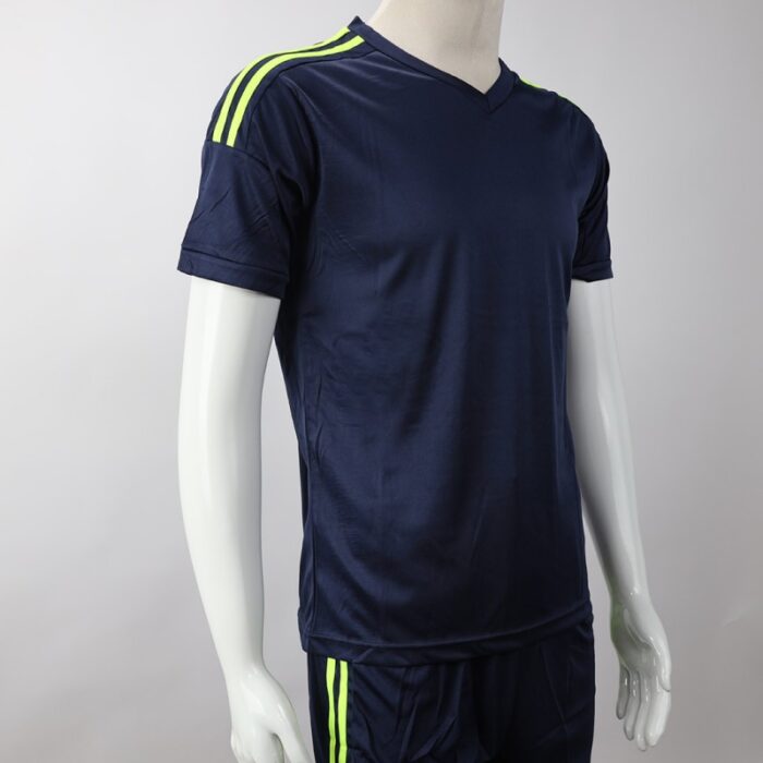 ⁦طقم رياضي (تيشيرت وشورت) للشباب لون كحلي وأصفر فسفوري⁩ - الصورة ⁦10⁩