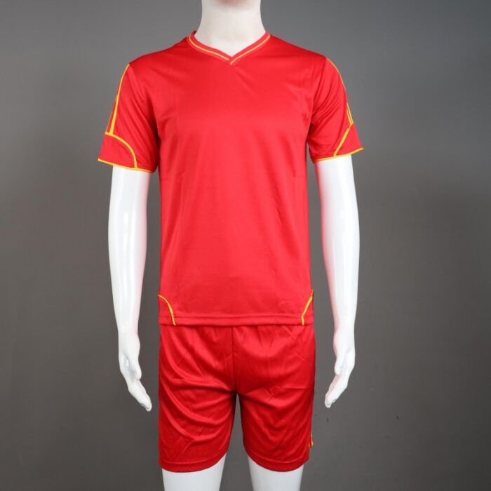 10337301_67dc5e601e415 طقم رياضي (تيشيرت وشورت) للشباب لون أحمر - الصورة 1