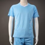 ⁦طقم رياضي (تيشيرت وشورت) للشباب لون أزرق فاتح وأبيض⁩ - الصورة ⁦2⁩