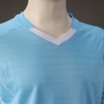 ⁦طقم رياضي (تيشيرت وشورت) للشباب لون أزرق فاتح وأبيض⁩ - الصورة ⁦9⁩