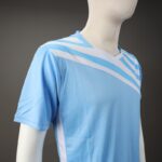 ⁦طقم رياضي (تيشيرت وشورت) للشباب لون أزرق وأبيض⁩ - الصورة ⁦3⁩