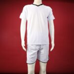 ⁦طقم رياضي (تيشيرت وشورت) للشباب لون أبيض وأسود⁩ - الصورة ⁦19⁩