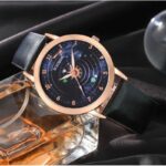 نظارة شمسية للنساء لون أسود مع ساعة يد جلد MSCXK