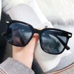 نظارة شمسية للرجال لون أسود مات