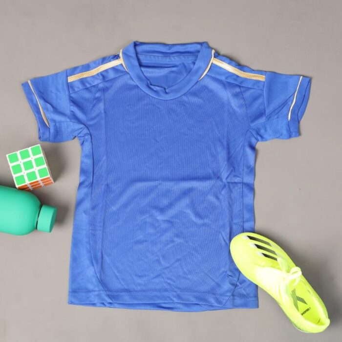 ⁦طقم رياضي (تيشيرت وشورت) للشباب لون أزرق⁩ - الصورة ⁦4⁩
