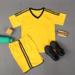 ⁦طقم رياضي (تيشيرت وشورت) للأطفال لون أصفر⁩ - الصورة ⁦7⁩