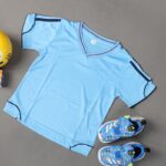 ⁦طقم رياضي (تيشيرت وشورت) للأطفال لون أزرق فاتح⁩ - الصورة ⁦12⁩