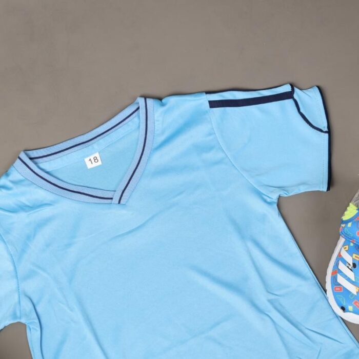 ⁦طقم رياضي (تيشيرت وشورت) للأطفال لون أزرق فاتح⁩ - الصورة ⁦13⁩