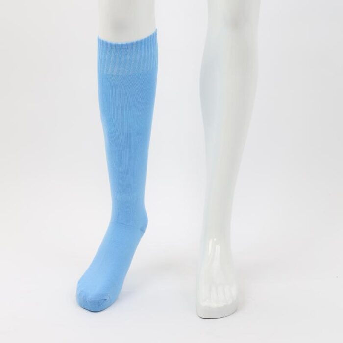 ⁦جوارب كرة قدم رياضية طويلة للشباب لون أزرق فاتح⁩ - الصورة ⁦4⁩