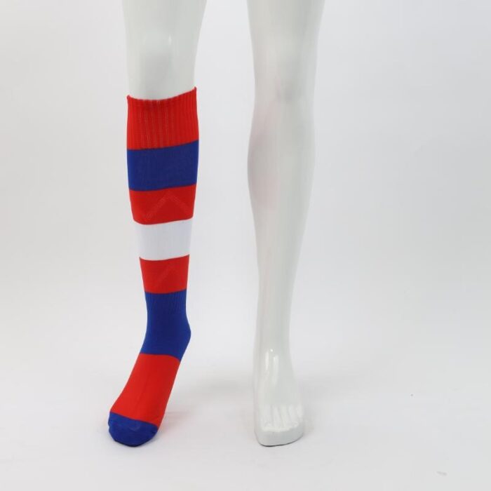 ⁦جوارب كرة قدم رياضية طويلة للشباب لون أحمر وأزرق وأبيض⁩ - الصورة ⁦5⁩