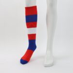 ⁦جوارب كرة قدم رياضية طويلة للشباب لون أحمر وأزرق وأبيض⁩ - الصورة ⁦8⁩