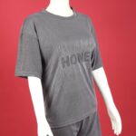 ⁦بجامة نص كم للنساء لون سكني غامق⁩ - الصورة ⁦5⁩