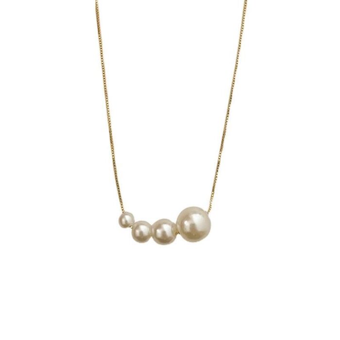 103374730_67dc61c443b62 سلسال ذهبي ناعم مع لولو - الصورة 1