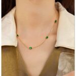 ⁦سلسال مع خرز أخضر مربع ناعم⁩ - الصورة ⁦3⁩