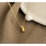 ⁦سلسال ناعم ذهبي بتصميم دمعه⁩ - الصورة ⁦2⁩