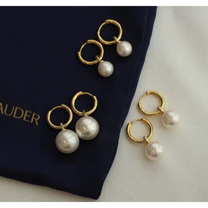 ⁦حلق ذهبي بتصميم حلقة مع لولو⁩ - الصورة ⁦2⁩