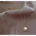 سلسال ذهبي بتصميم زركون أبيض مع لولو