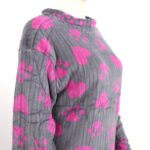 ⁦بيجامة صوف للنساء لون سكني بتصميم آثار أقدام⁩ - الصورة ⁦5⁩