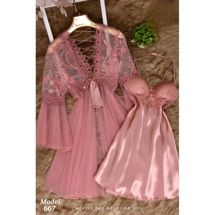 103374993_67dc634de0788 طقم لانجري مع روب لون زهري One Size - الصورة 1