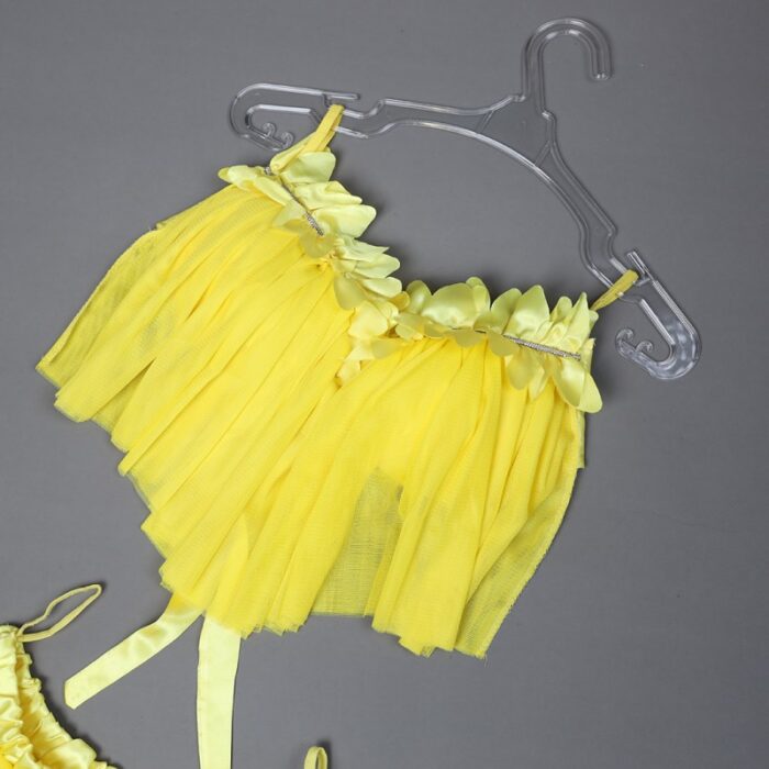 103375010_67dc636f60b43 طقم لانجري لون أصفر One Size - الصورة 1
