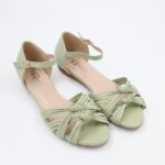 ⁦صندل بكعب للنساء لون أخضر وبيج⁩ - الصورة ⁦7⁩