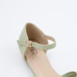 ⁦صندل بكعب للنساء لون أخضر وبيج⁩ - الصورة ⁦10⁩