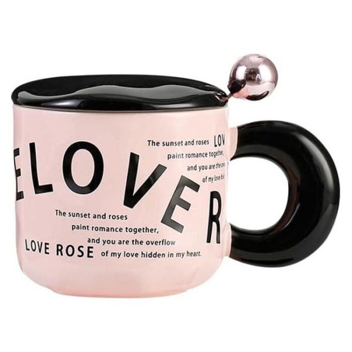 ⁦مج (كوب ) مع غطاء وملعقة لون أسود وزهري⁩ - الصورة ⁦6⁩